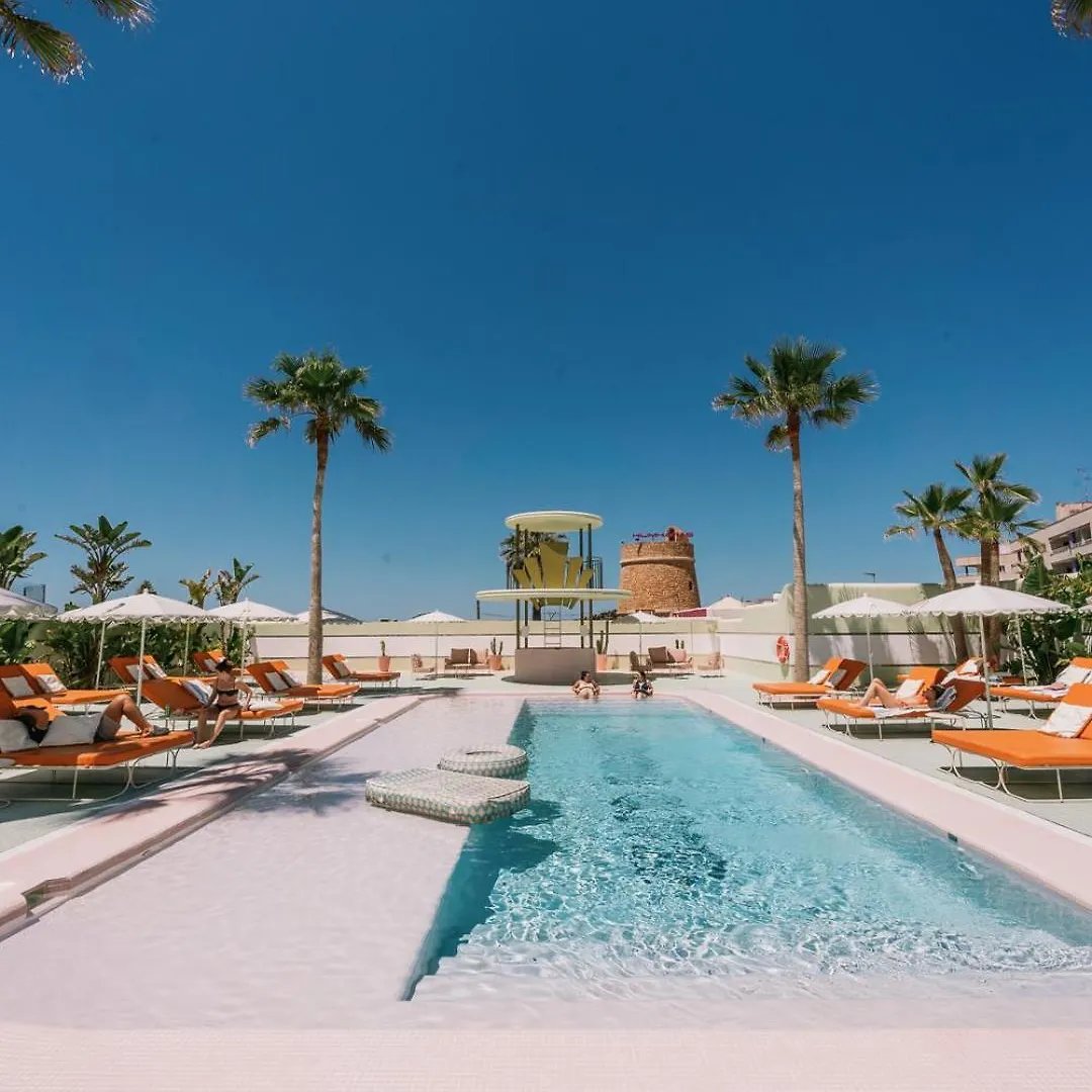 Grand Paradiso Ibiza - Adults Only 샌안토니오 4*,  스페인